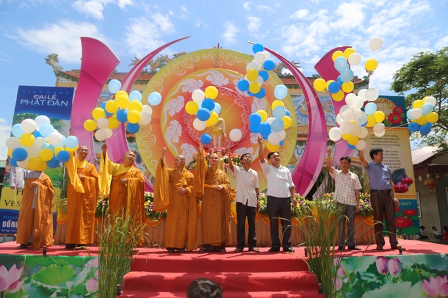 The Buddha’s birthday celebration at Dong Cao pagoda in Thanh Hoa province