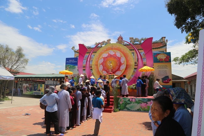 The Buddha’s birthday celebration at Dong Cao pagoda in Thanh Hoa province