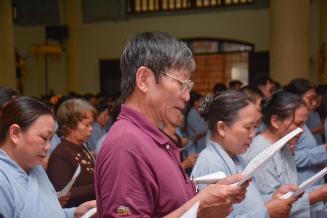 The great ceremony of the Buddha’s birthday at Tay Khanh pagoda in Thai Binh province