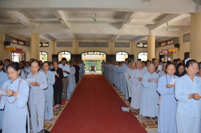 The great ceremony of the Buddha’s birthday at Tay Khanh pagoda in Thai Binh province