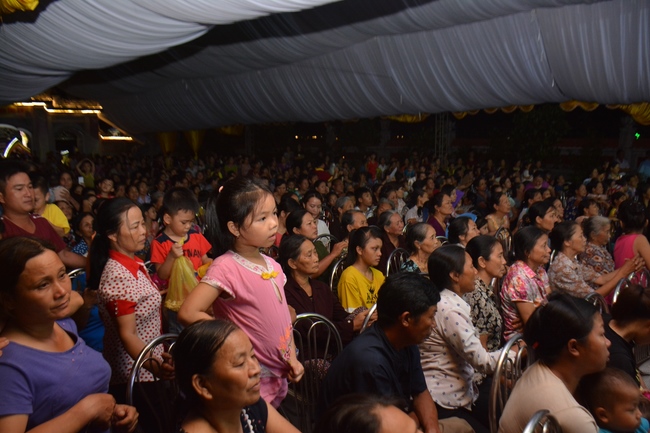 The great ceremony of the Buddha’s birthday at Tay Khanh pagoda in Thai Binh province