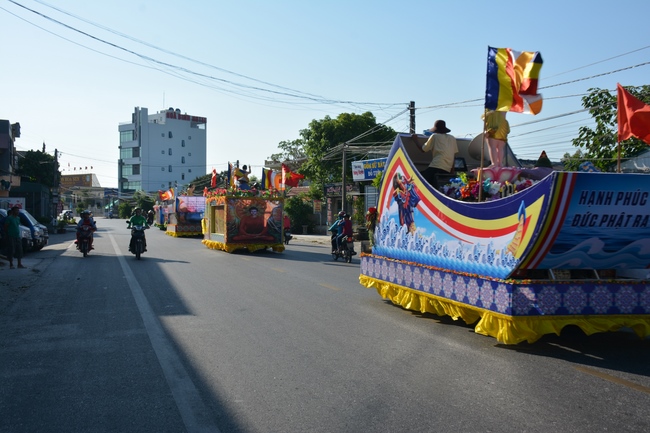 The great ceremony of the Buddha’s birthday at Tay Khanh pagoda in Thai Binh province