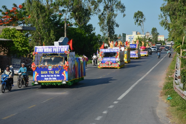 The great ceremony of the Buddha’s birthday at Tay Khanh pagoda in Thai Binh province