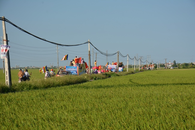 The great ceremony of the Buddha’s birthday at Tay Khanh pagoda in Thai Binh province