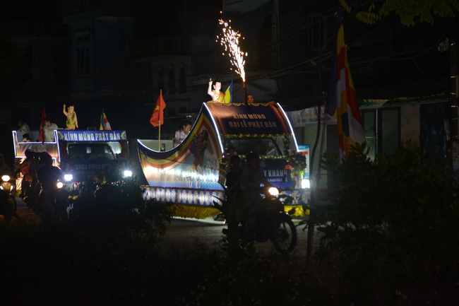 The great ceremony of the Buddha’s birthday at Tay Khanh pagoda in Thai Binh province