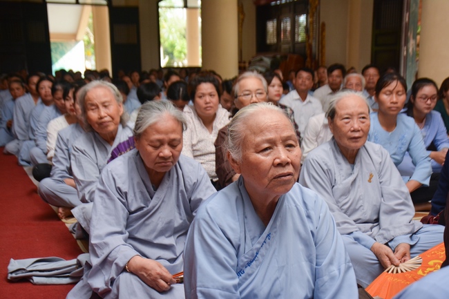 The great ceremony of the Buddha’s birthday at Tay Khanh pagoda in Thai Binh province