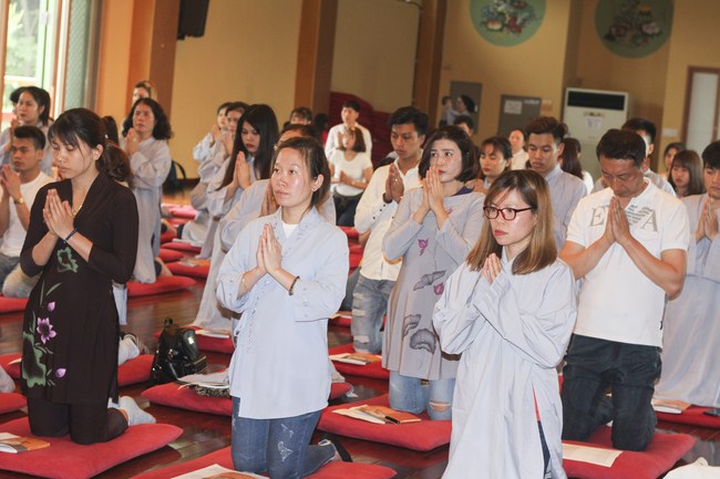 Lễ Tắm Phật tại chùa Cham Jeoun Uri - Hàn Quốc