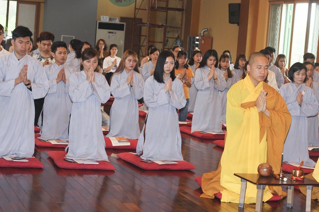 Lễ Tắm Phật tại chùa Cham Jeoun Uri - Hàn Quốc