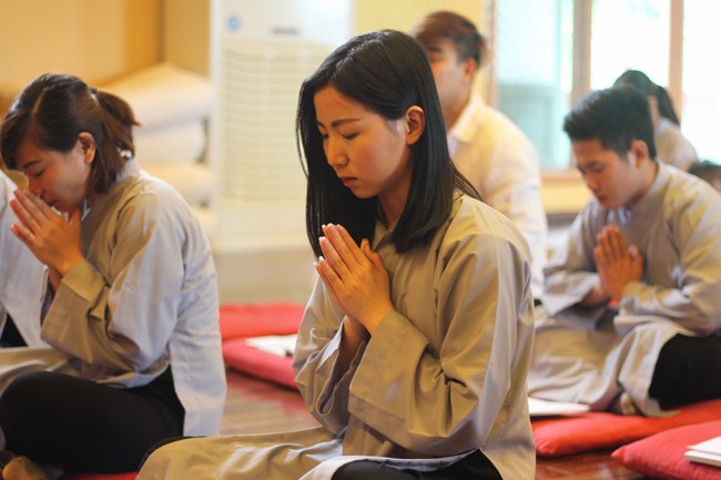 Lễ Tắm Phật tại chùa Cham Jeoun Uri - Hàn Quốc