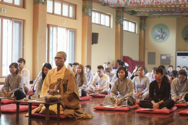 Lễ Tắm Phật tại chùa Cham Jeoun Uri - Hàn Quốc