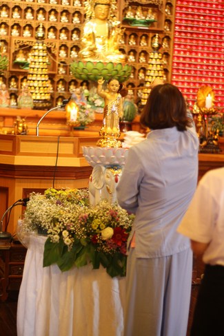 Lễ Tắm Phật tại chùa Cham Jeoun Uri - Hàn Quốc