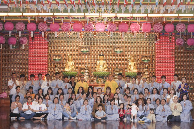 Lễ Tắm Phật tại chùa Cham Jeoun Uri - Hàn Quốc