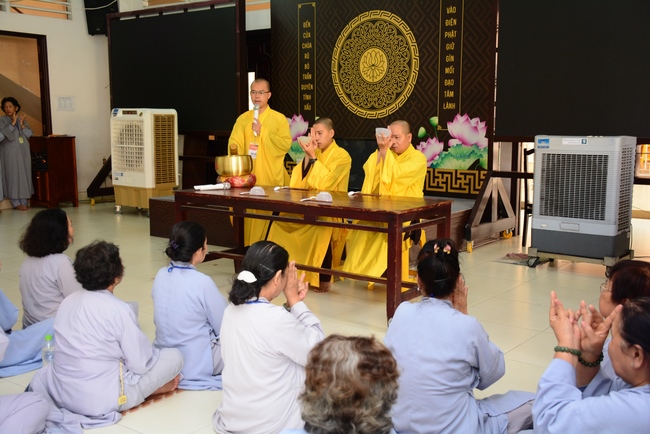 Khai khóa Khóa tu Phật thất lần 88