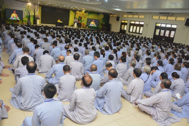 Opening the 88 th Senven-day- retreat Course