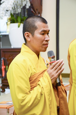 Nguyen Van Cu’s High-school-student prayed before the final exam