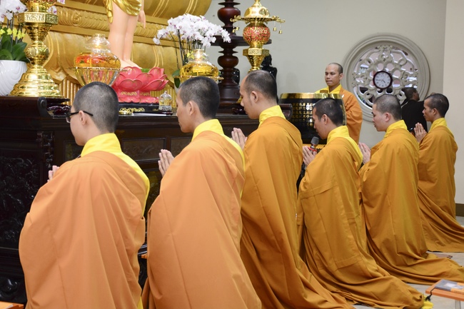 Nguyen Van Cu’s High-school-student prayed before the final exam