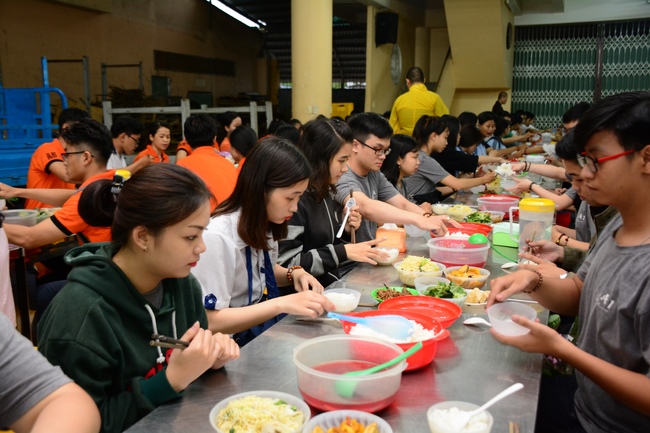 Nguyen Van Cu’s High-school-student prayed before the final exam