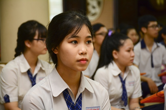 Nguyen Van Cu’s High-school-student prayed before the final exam