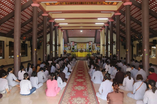 Hà Nội: Gần 150 bạn trẻ cùng tham dự khóa tu “Về để lắng nghe”