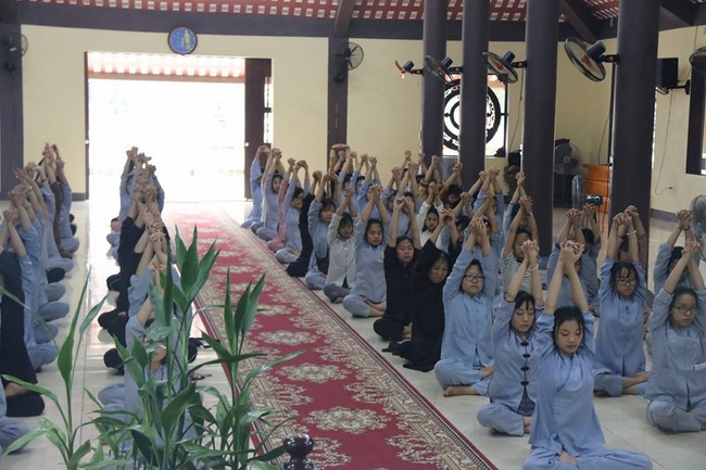 Hà Nội: Gần 150 bạn trẻ cùng tham dự khóa tu “Về để lắng nghe”