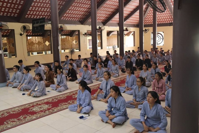 Hà Nội: Gần 150 bạn trẻ cùng tham dự khóa tu “Về để lắng nghe”