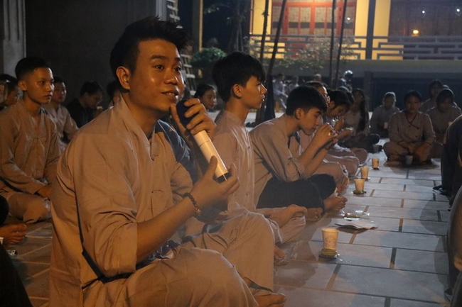 Hà Nội: Gần 150 bạn trẻ cùng tham dự khóa tu “Về để lắng nghe”