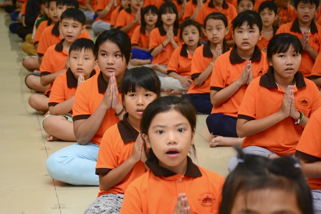 Buổi nói chuyện với các em thiếu nhi lớp học hè