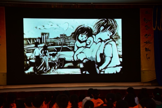 Buổi nói chuyện với các em thiếu nhi lớp học hè