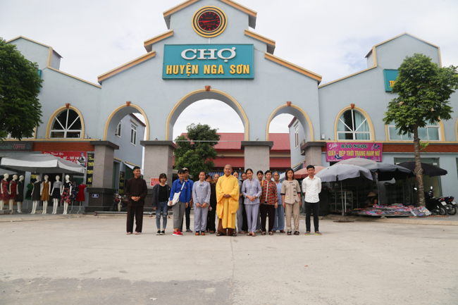Praying before Examination at Dong Cao Pagoda – Thanh Hoa