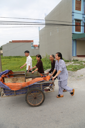 Praying before Examination at Dong Cao Pagoda – Thanh Hoa
