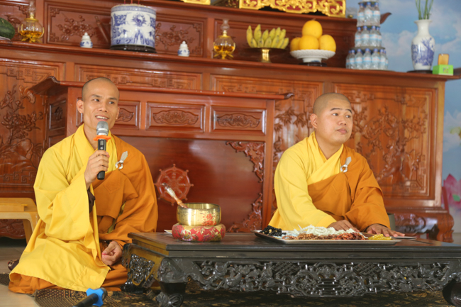 Praying before Examination at Dong Cao Pagoda – Thanh Hoa