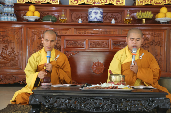 Praying before Examination at Dong Cao Pagoda – Thanh Hoa