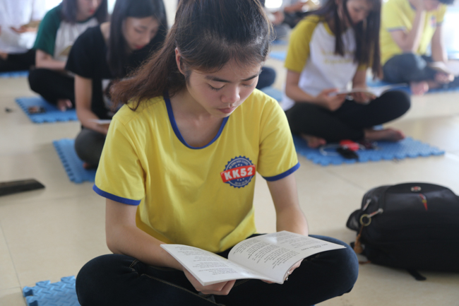 Praying before Examination at Dong Cao Pagoda – Thanh Hoa