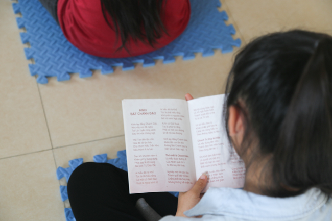 Praying before Examination at Dong Cao Pagoda – Thanh Hoa