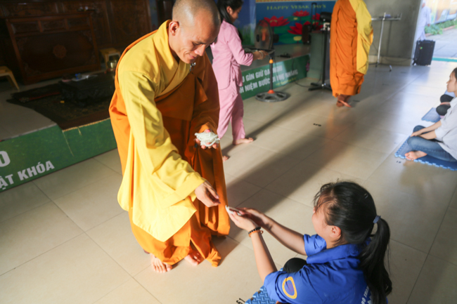 Praying before Examination at Dong Cao Pagoda – Thanh Hoa