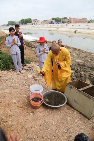Praying before Examination at Dong Cao Pagoda – Thanh Hoa