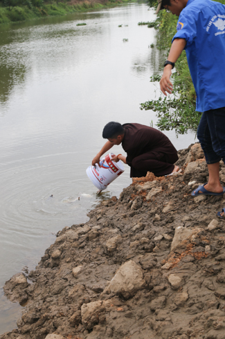 Praying before Examination at Dong Cao Pagoda – Thanh Hoa