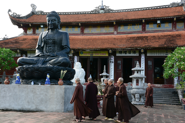 Giảng pháp tại chùa Phong Hanh - TP. Hải Dương