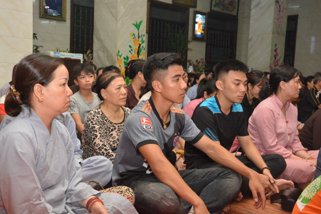 Giảng pháp tại chùa Phong Hanh - TP. Hải Dương