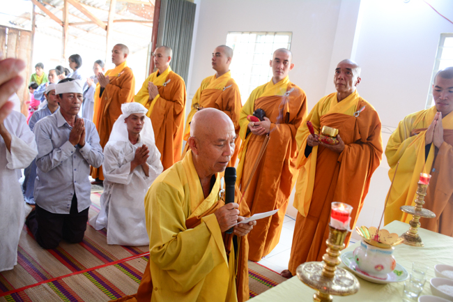 Releasing creatures in An Giang
