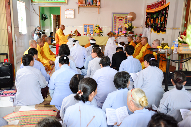Releasing creatures in An Giang
