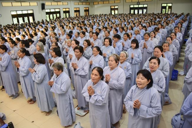 Tu niệm Phật một ngày