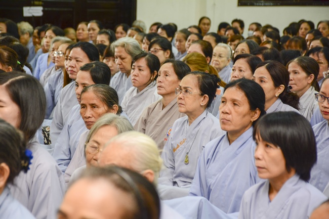 Tu niệm Phật một ngày