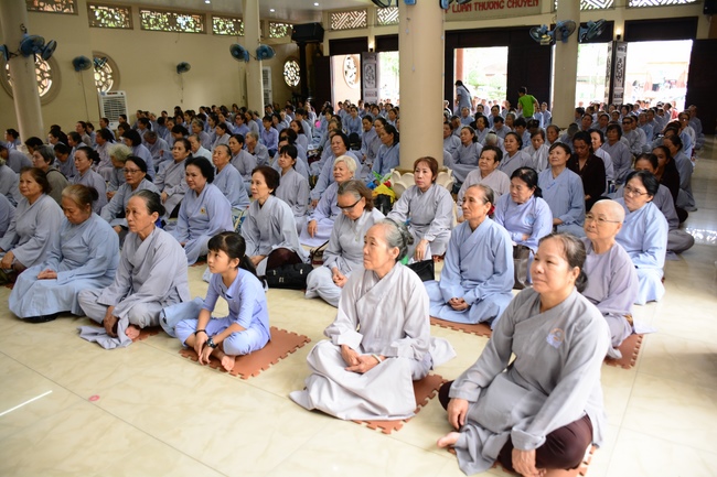 Tu niệm Phật một ngày