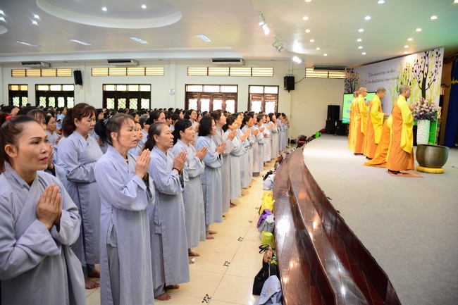 Tu niệm Phật một ngày