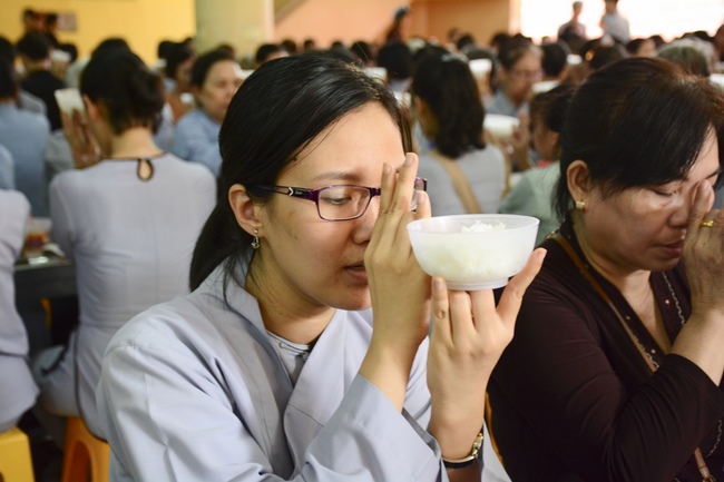 Tu niệm Phật một ngày