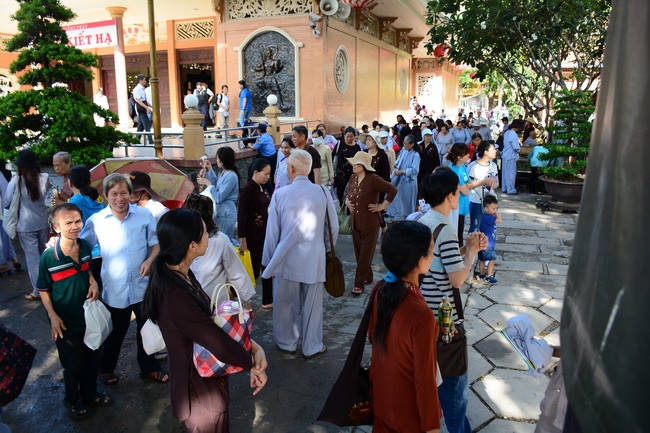 Tu niệm Phật một ngày