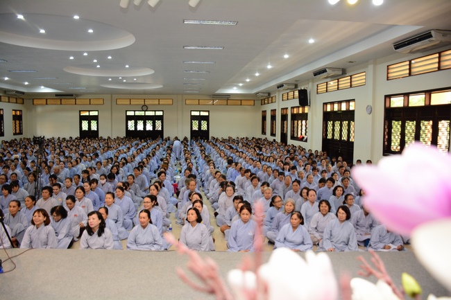 Tu niệm Phật một ngày