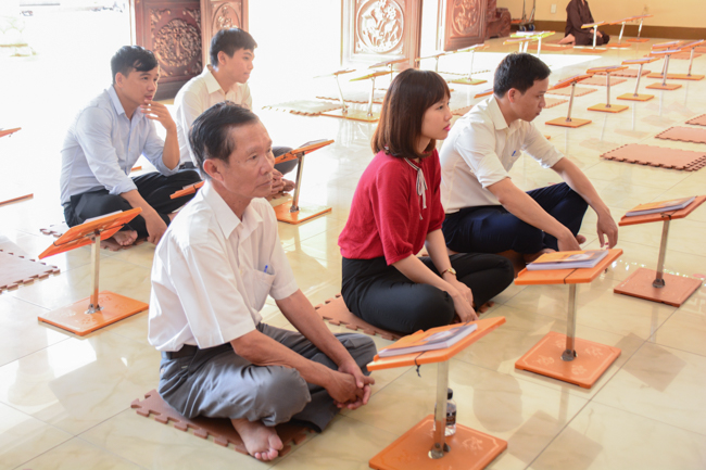 Humanity’s High-School-Student Prayed Before The Final Exam