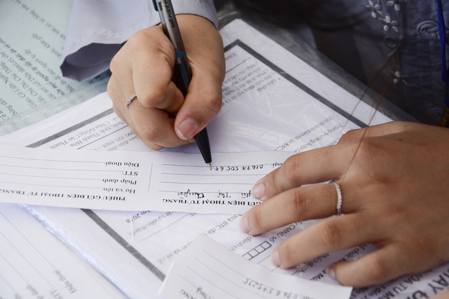Opening the summer retreat at Dong Cao Pagoda.